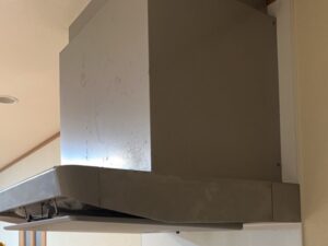 埼玉のキッチン取付け隊　サイドレンジフードの取替　施工前